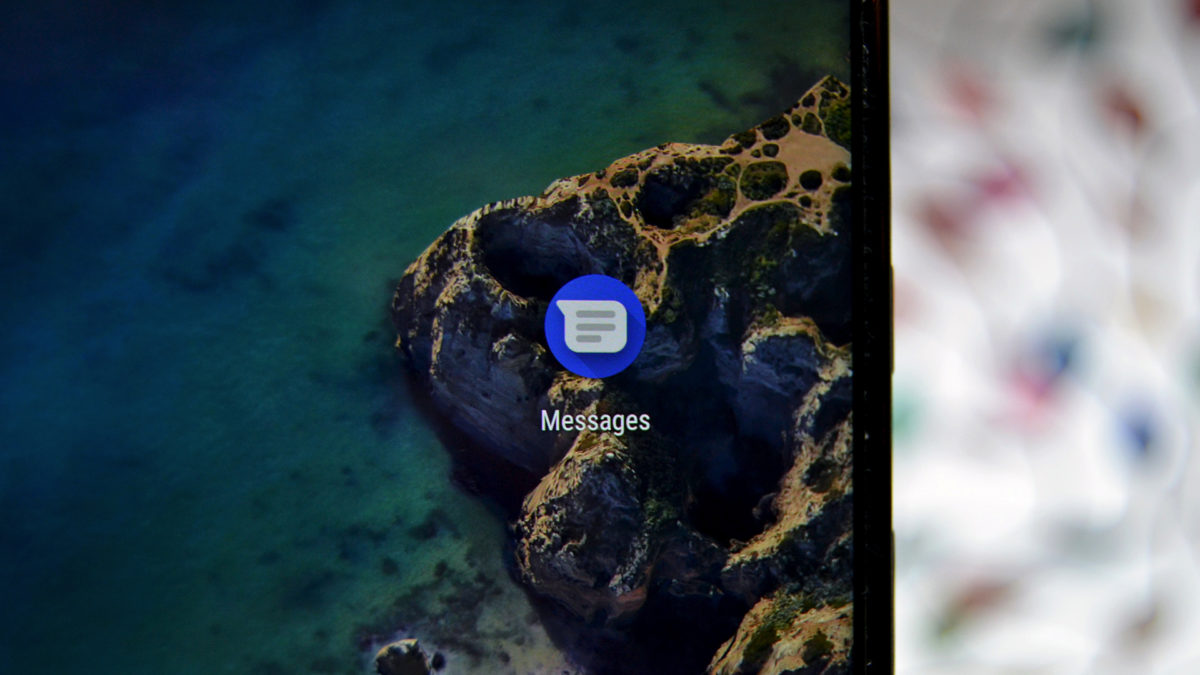 Android Messages on the Google Pixel 2 XL.