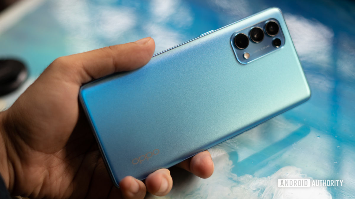 Oppo Reno 5 Pro in hand