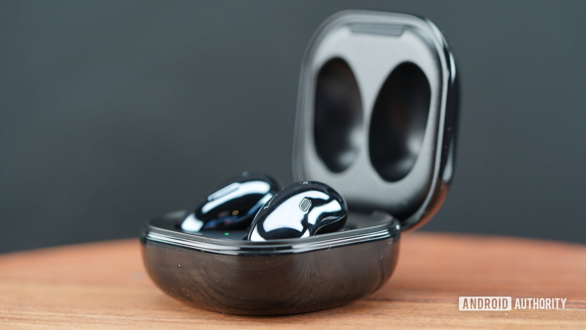 Samsung Galaxy Buds Live right profile