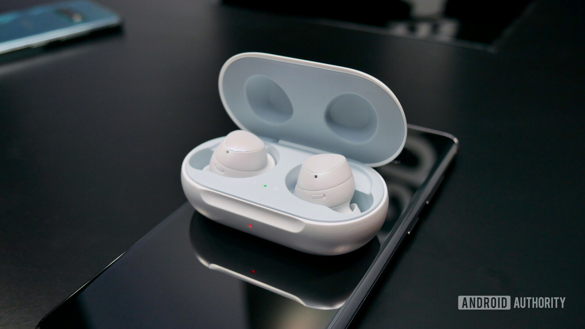 Samsung Galaxy Buds white