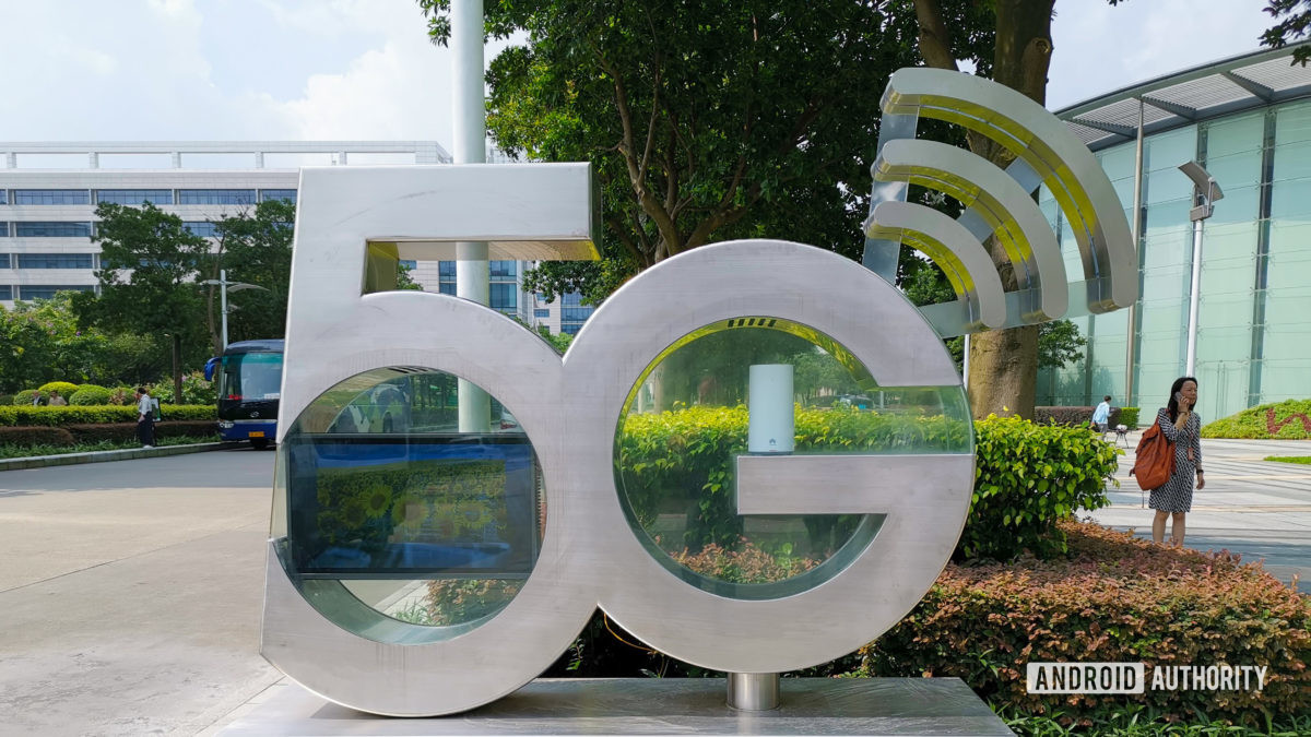 Huawei HQ 5G logo