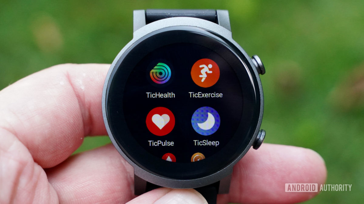 Mobvoi TicWatch E3 app drawer