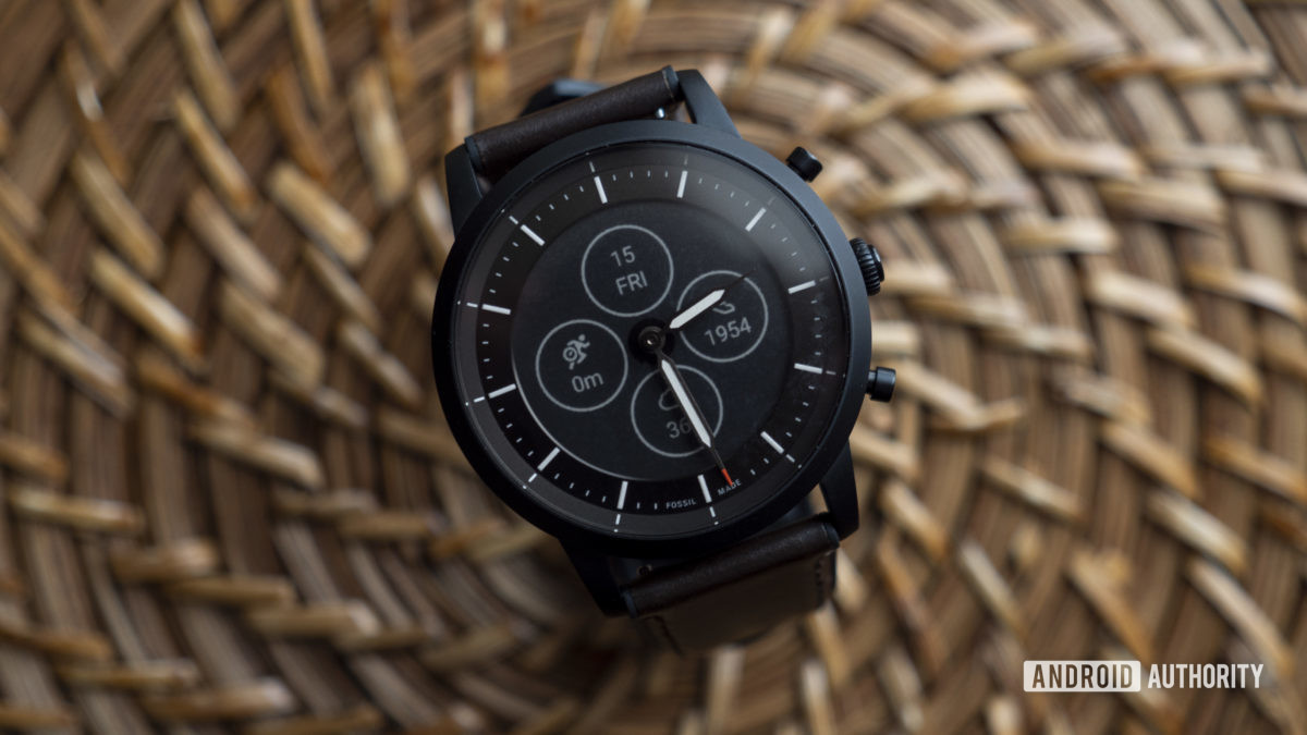 fossil hybrid hr review watch face collider hr 2