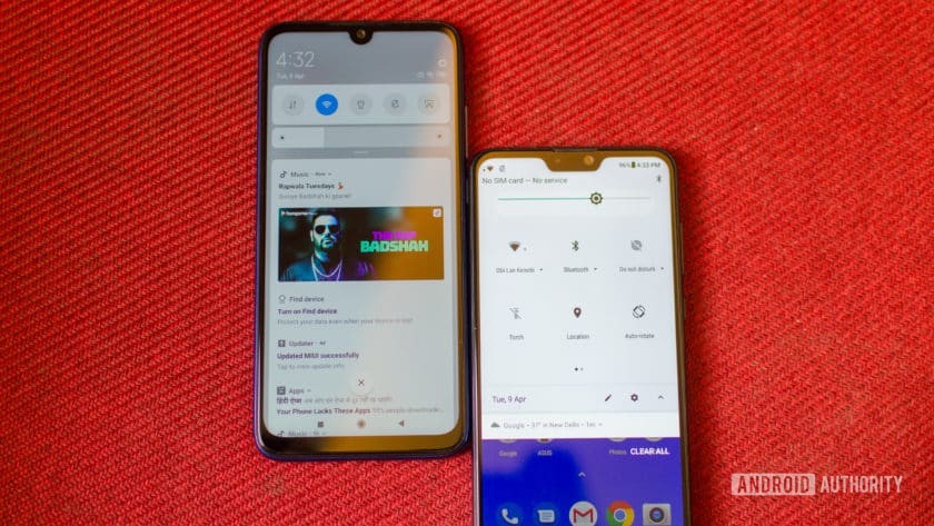 Redmi Note 7 vs Asus Zenfone Max Pro M2 showing drop down ads in MIUI