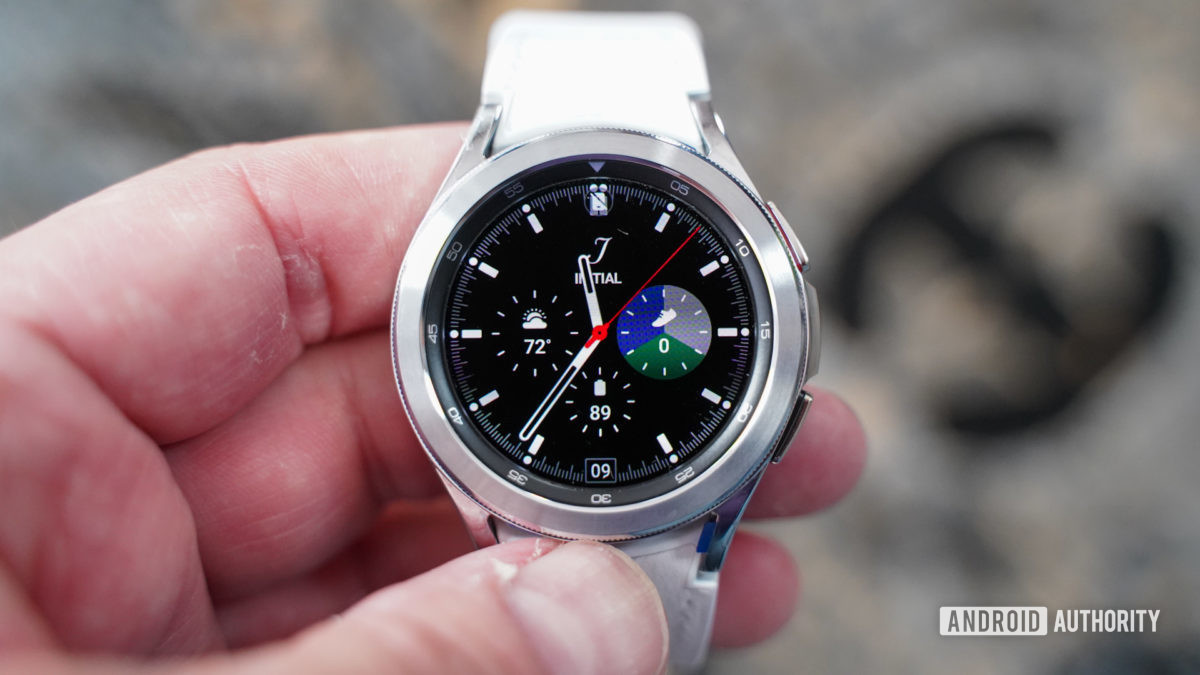 Samsung Galaxy Watch 4 Classic home screen