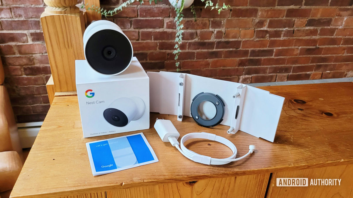 Google Nest Cam Review 2021 Retail Box Contents