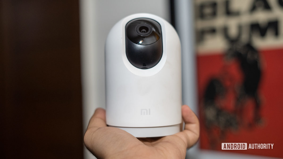 Mi 360 home security camera in hand