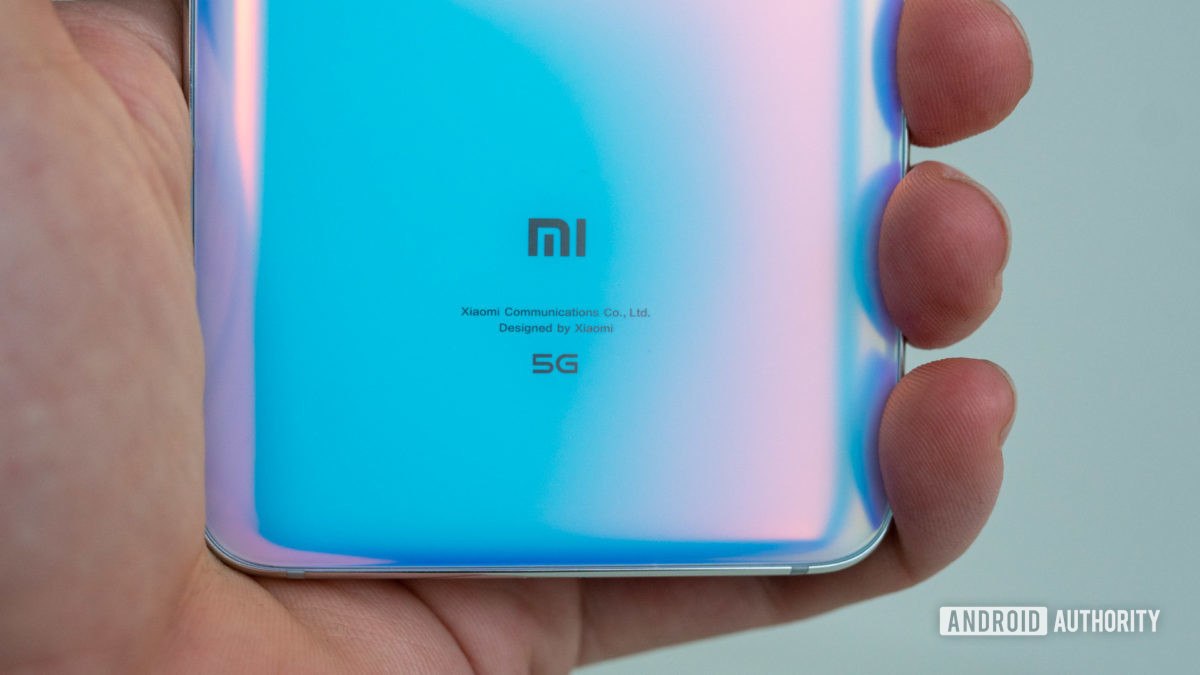 Xiaomi Mi 9 Pro 5G logo on back closeup