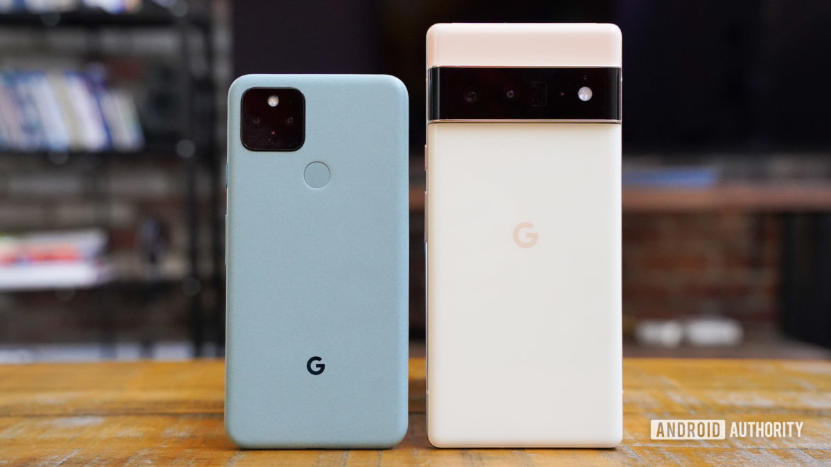 Google Pixel 6 Pro vs Google Pixel 5 reaer