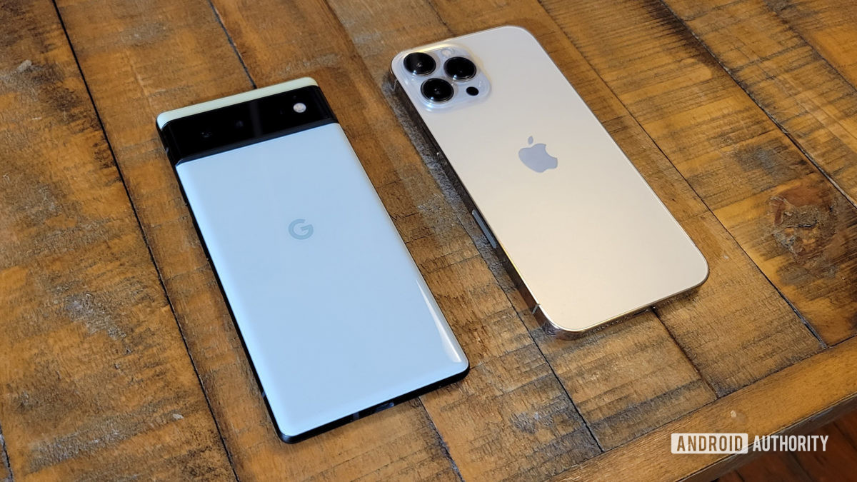 Google Pixel 6 vs iPhone 13 Pro Max 2