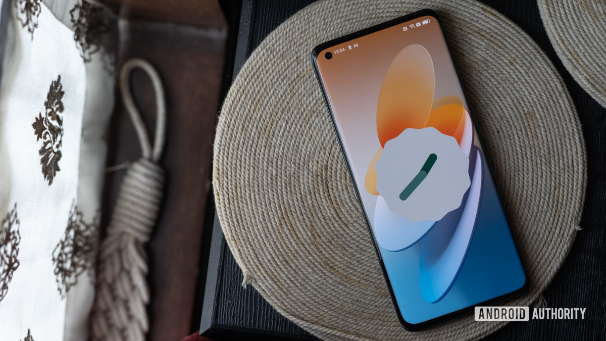 Oppo Find X3 Pro showing Android 12 logo easter egg