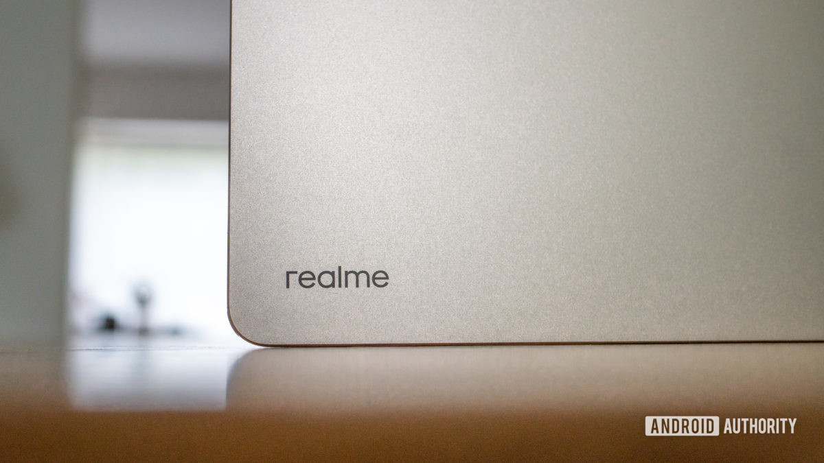 Realme Pad logo closeup