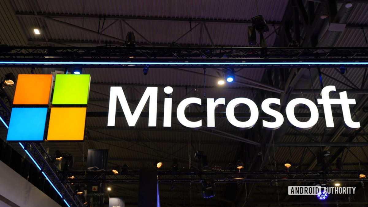 Microsoft logo centered MWC 2022