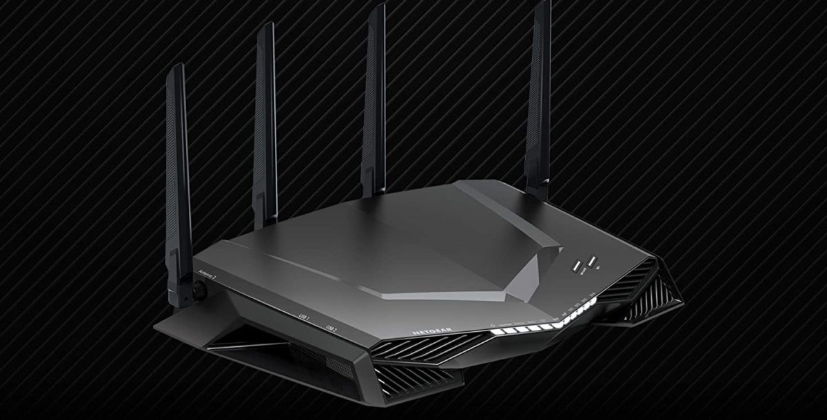 Netgear Nighthawk Pro Gaming XR500 Wireless Router Promo Image