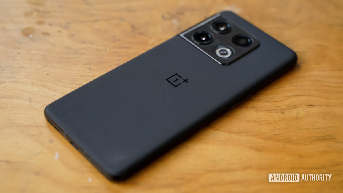 OnePlus 10 Pro rear profile