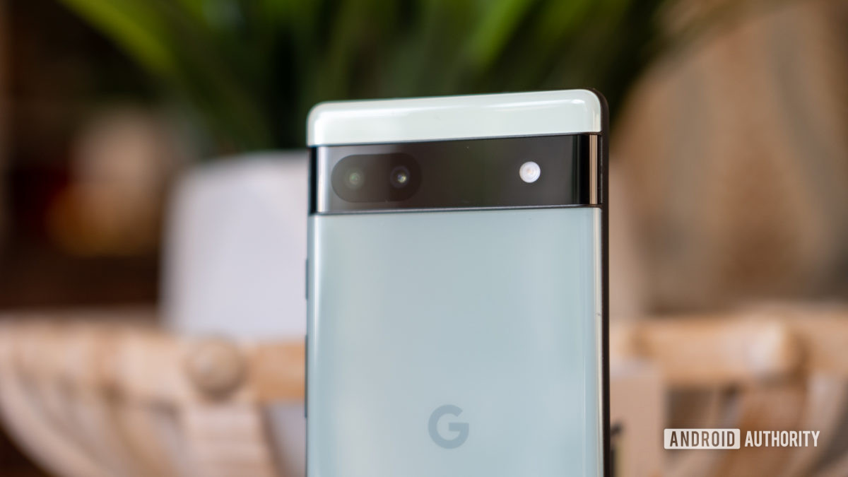 google pixel 6a camera bar