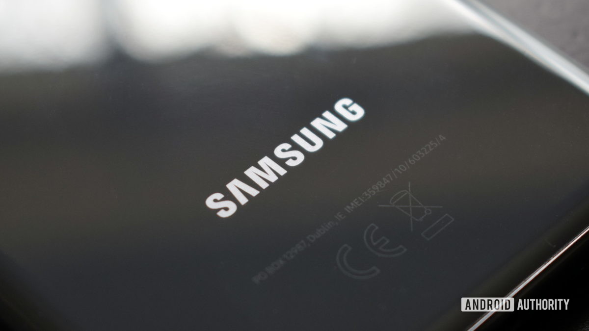 Samsung logo Galaxy S20 4