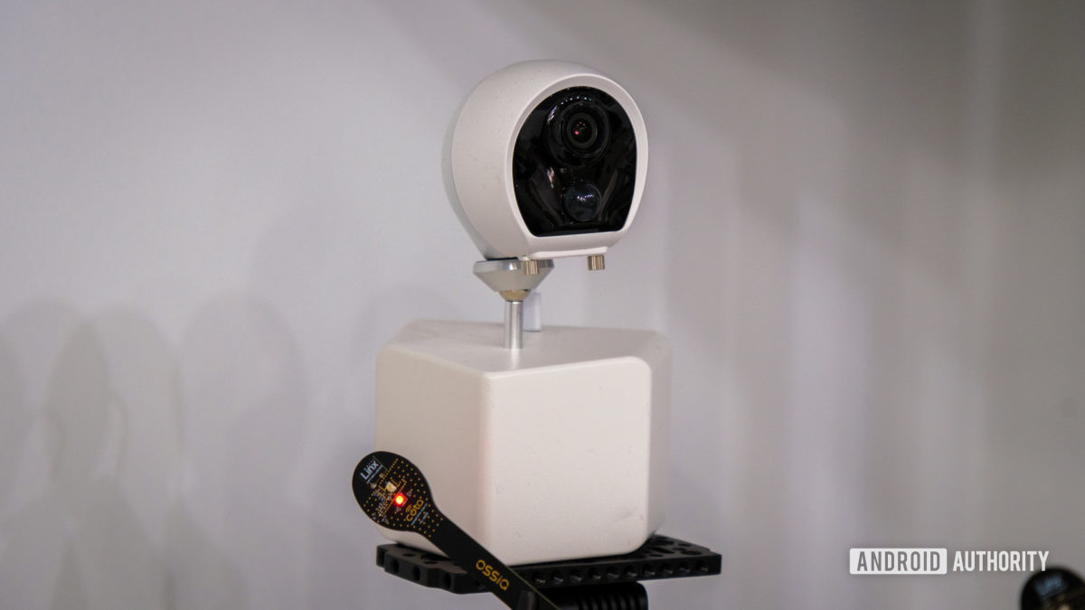 ARCHOS Cota Wireless Power Security Camera front