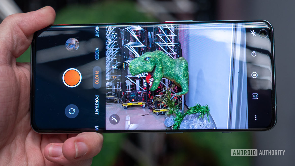 oneplus 11 camera app in hand