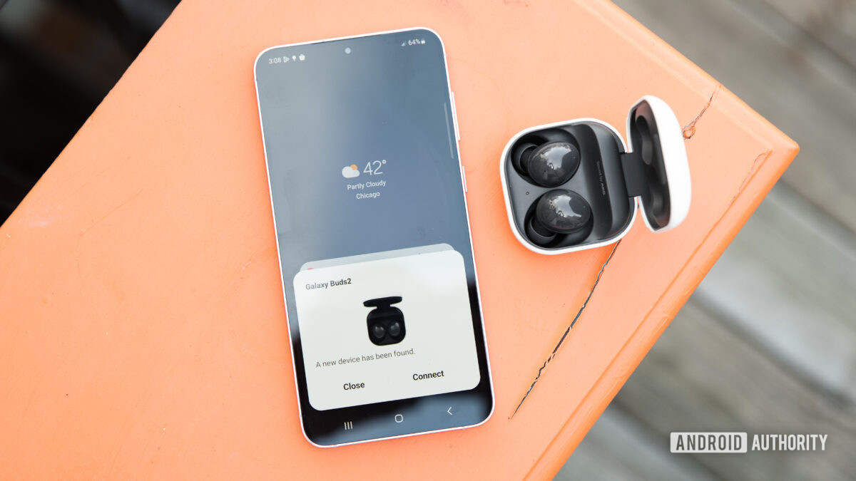 Samsung Galaxy Buds 2 Galaxy Wearable app Galaxy S23 Plus