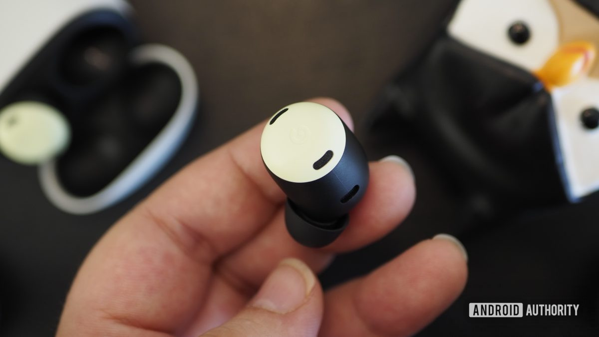 pixel buds pro one bud focus 1