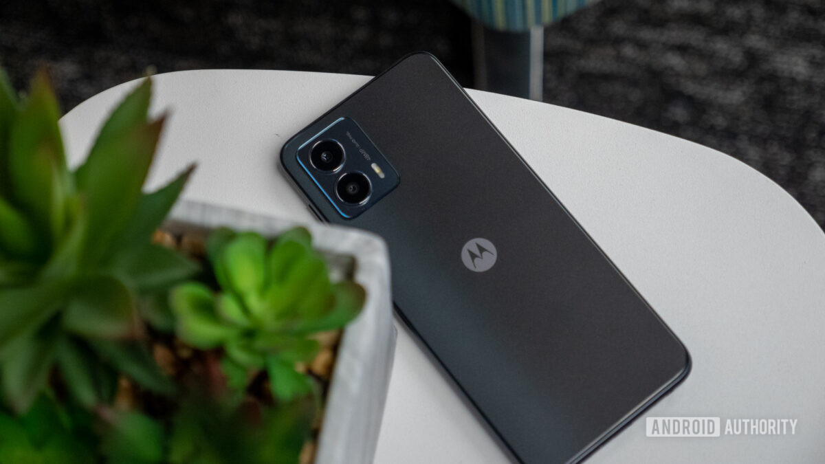 motorola moto g 5g 2023 on table