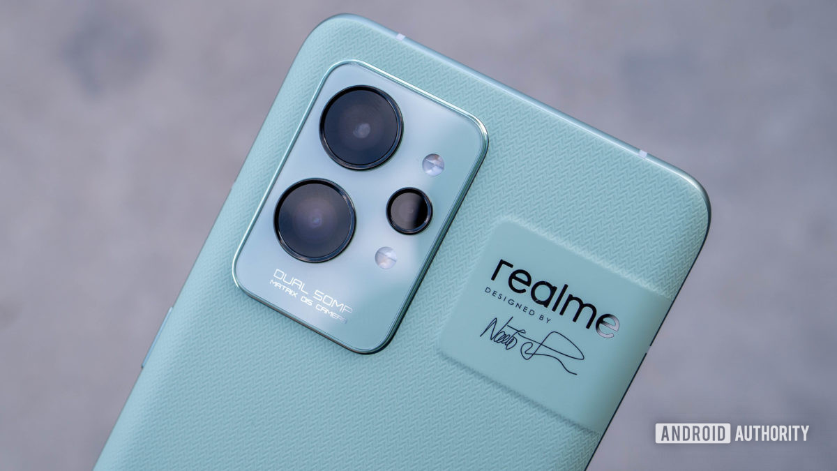 realme GT 2 Pro camera detail 1