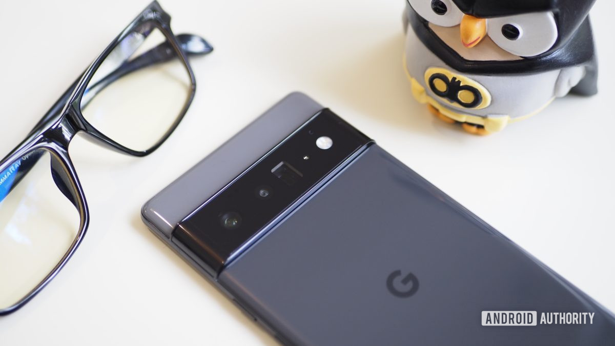 google pixel 6 pro eyeglasses batman