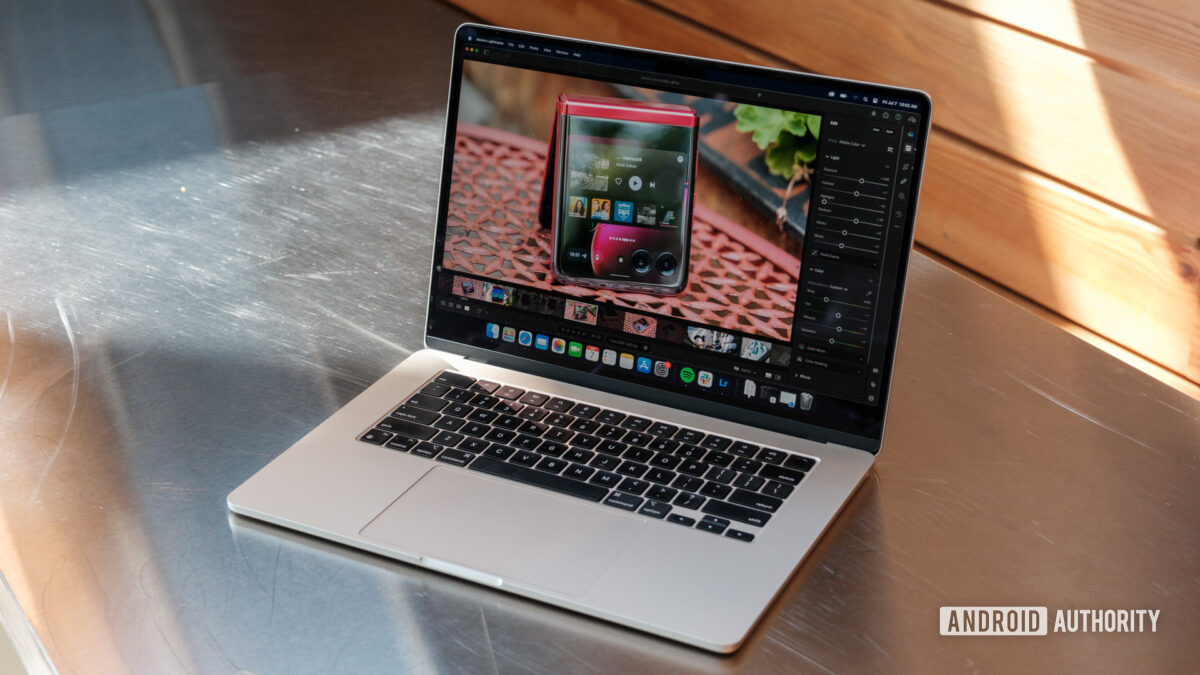 apple macbook air 15 inch lightroom