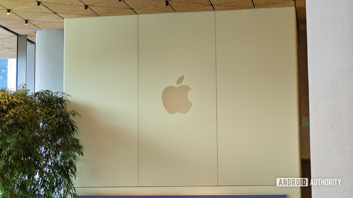 Apple Logo Apple Store BKC 4