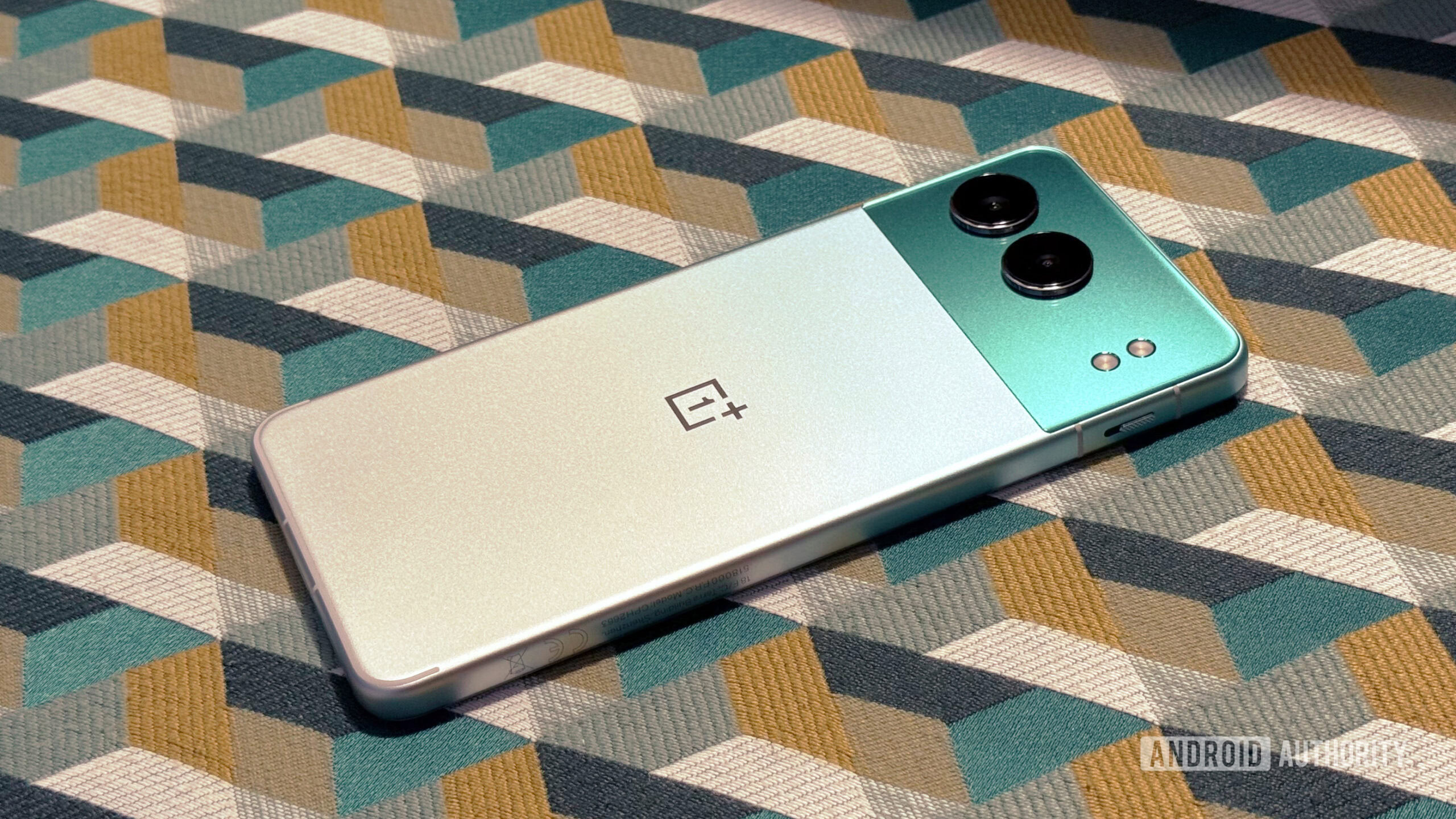 oneplus nord 4 hands on back angled