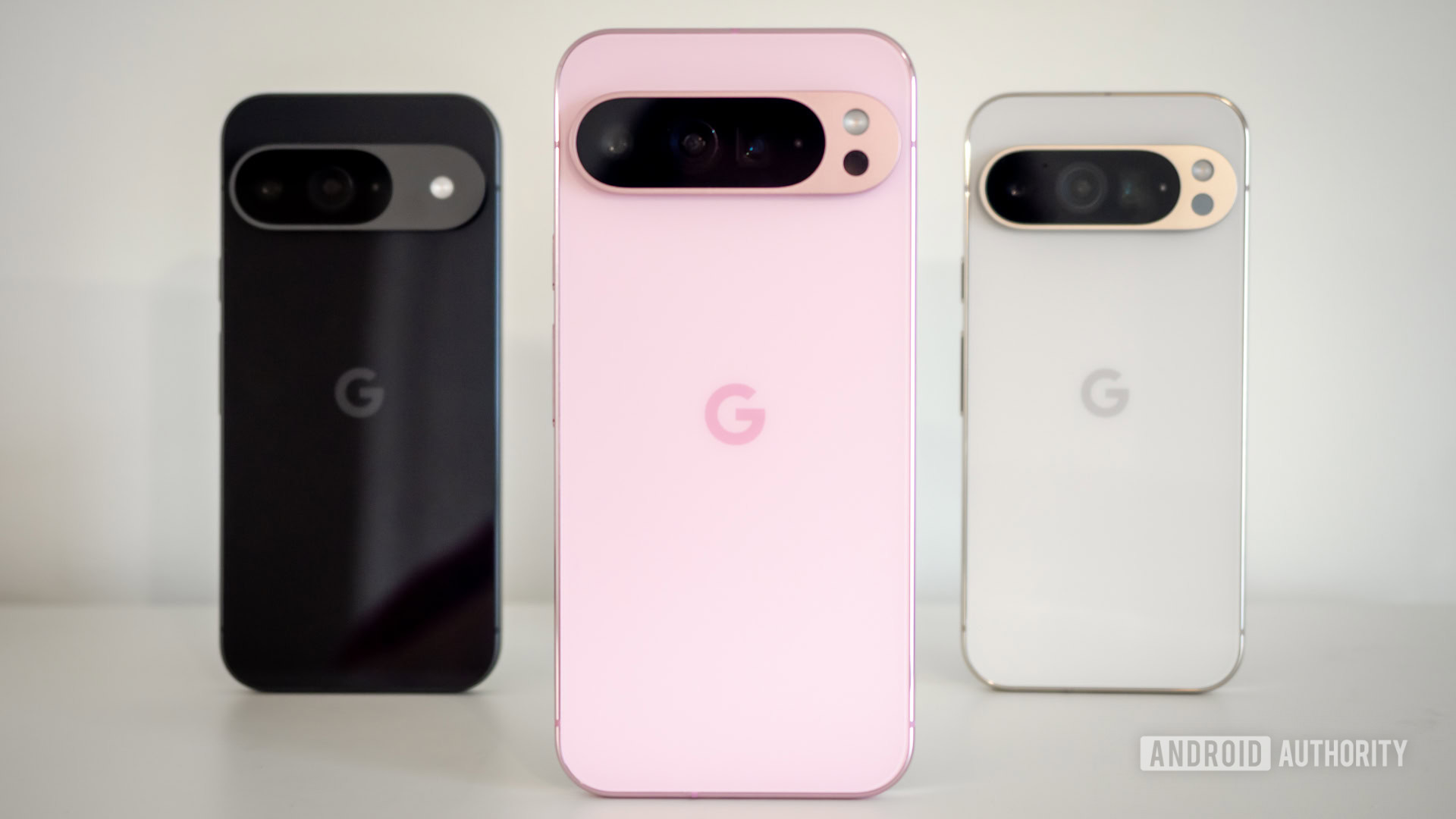 Google-Pixel-9-Pro-XL-in-front-of-9-series