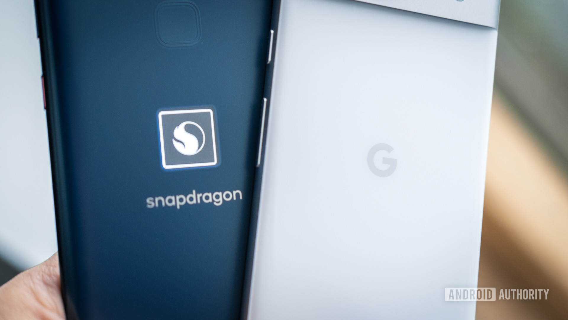 Google Tensor vs Snapdragon logos