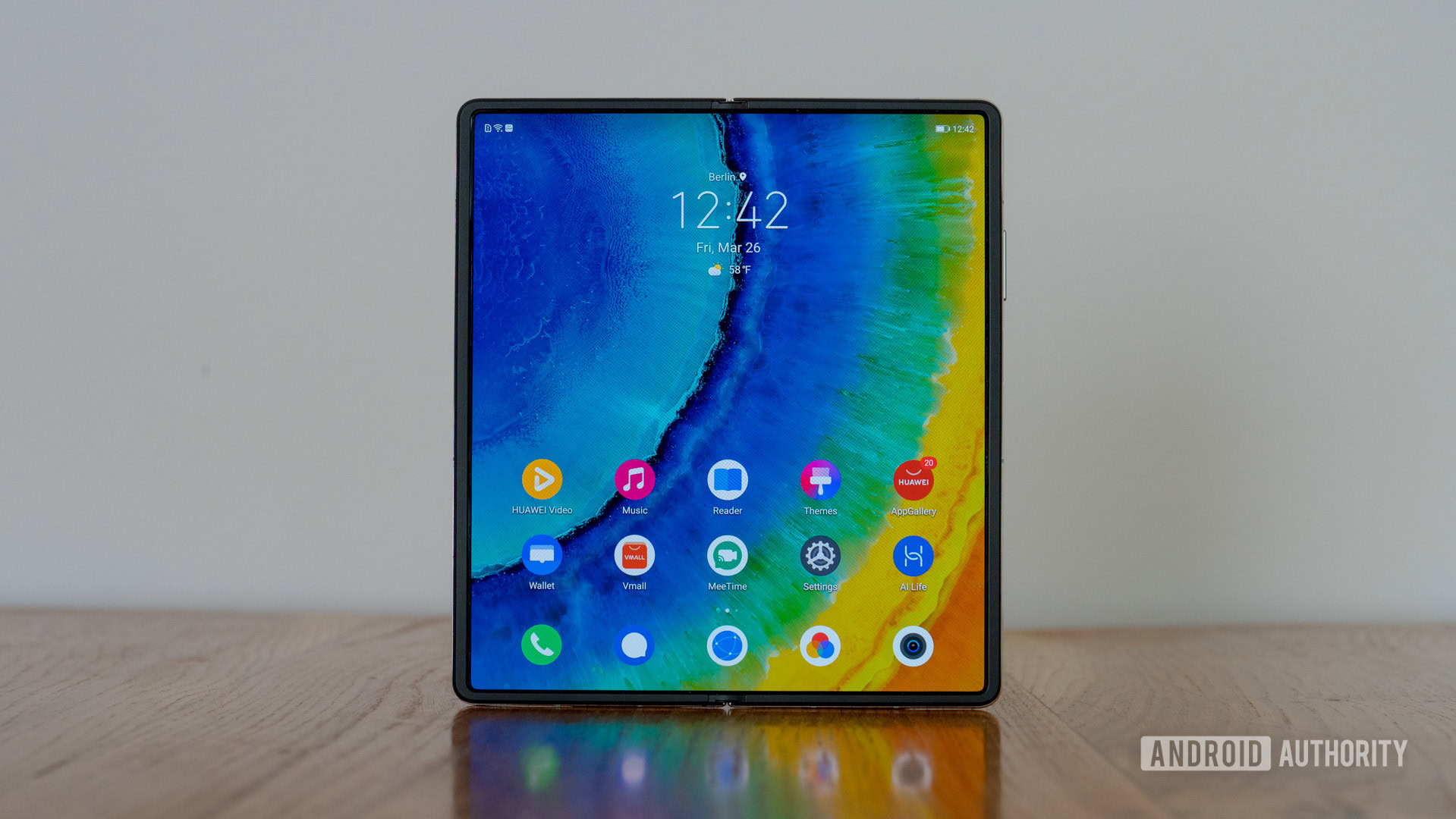 HUAWEI Mate X2 review open internal full standing on table