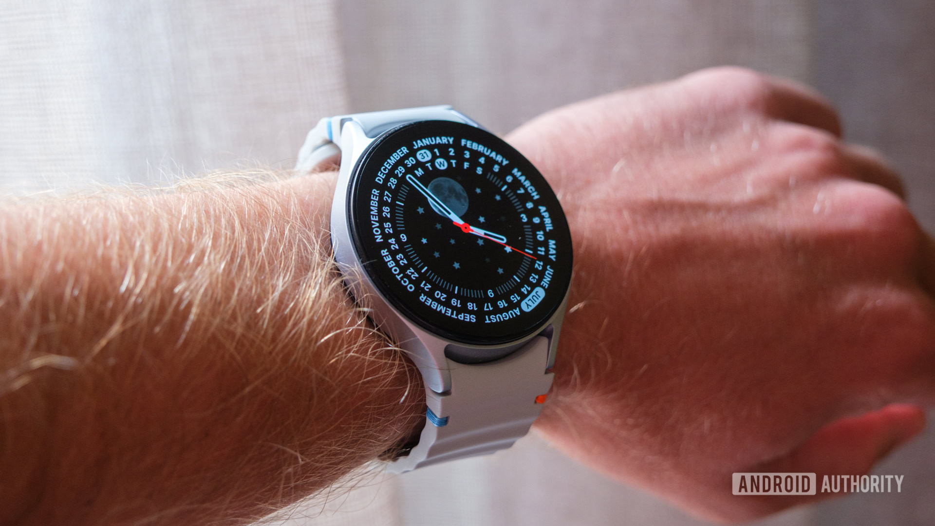 Samsung Galaxy Watch 7 face on wrist