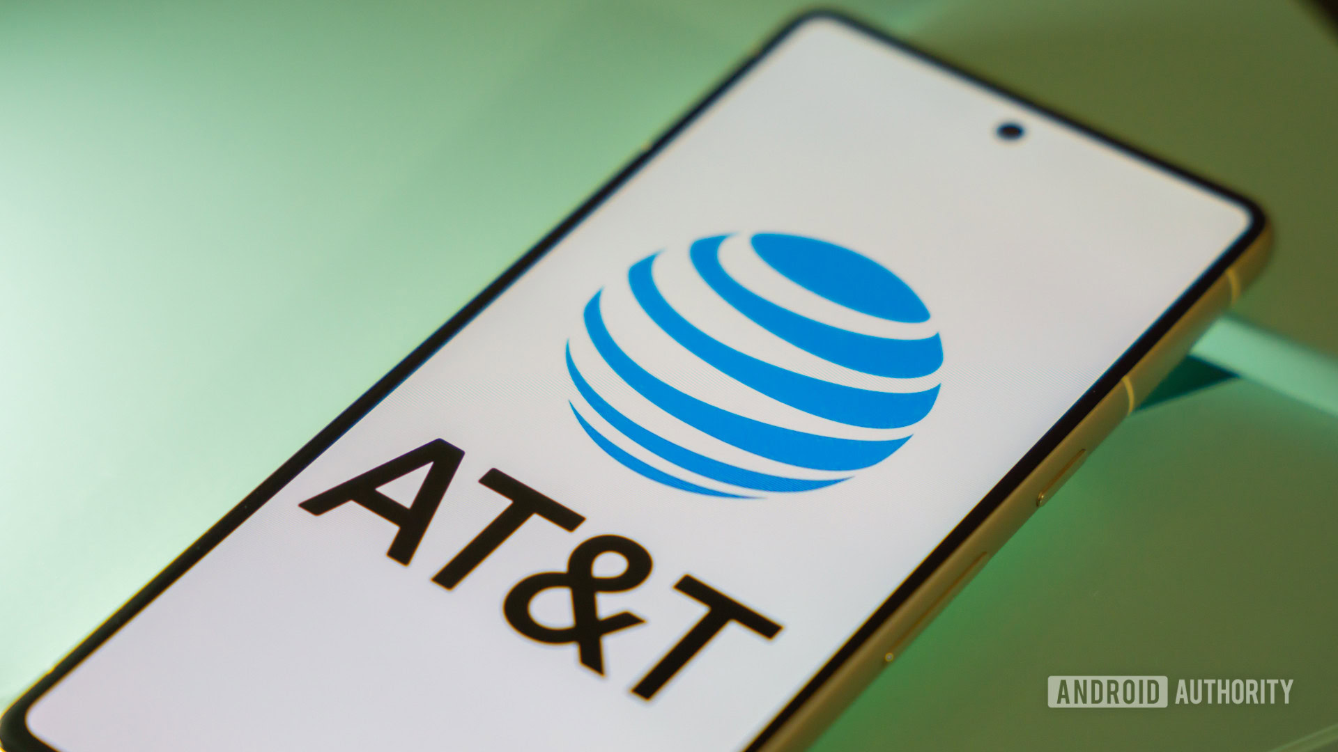 AT&T logo on smartphone (1)