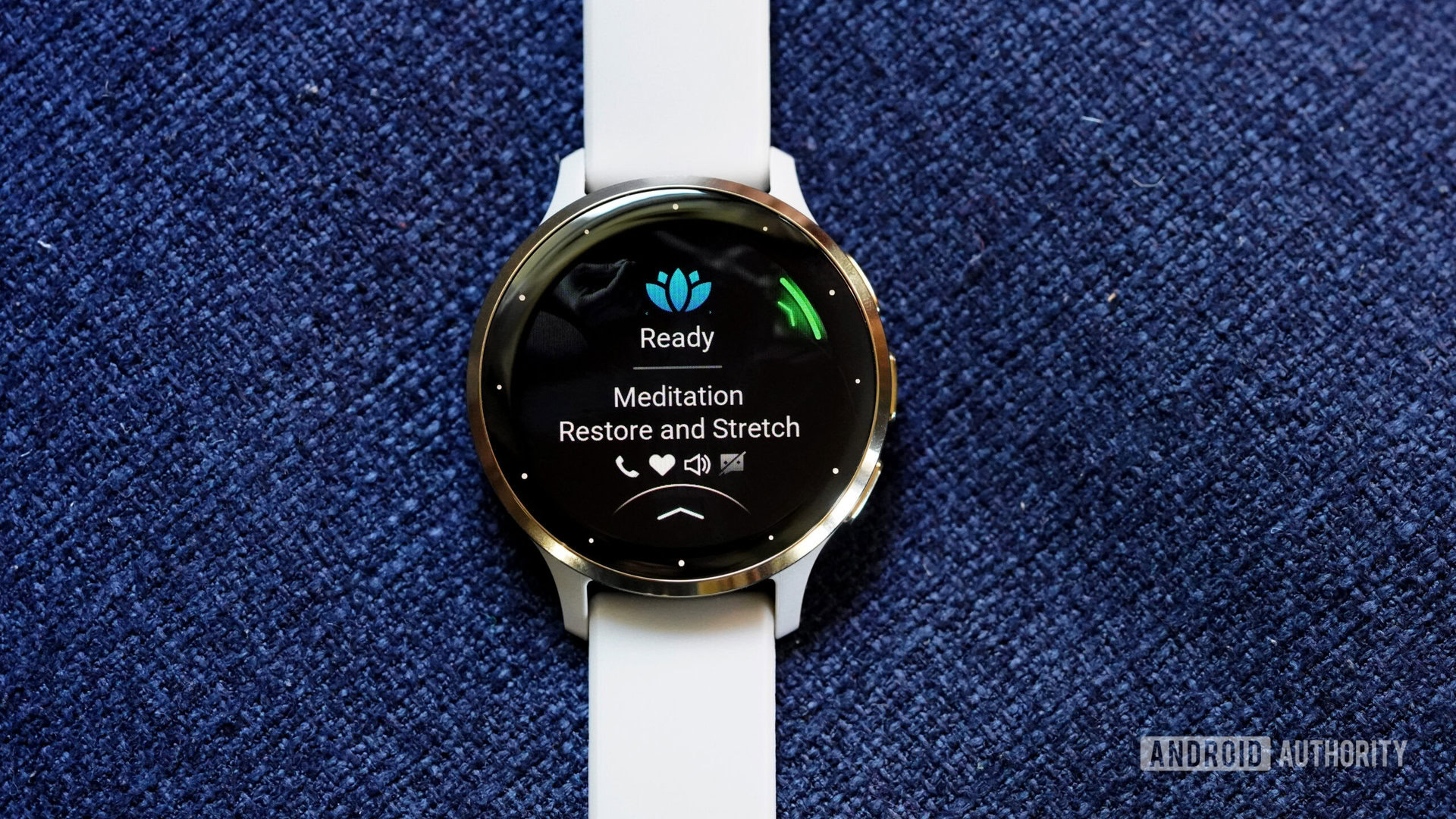 A Garmin Venu 3 displays the Meditation activity screen.