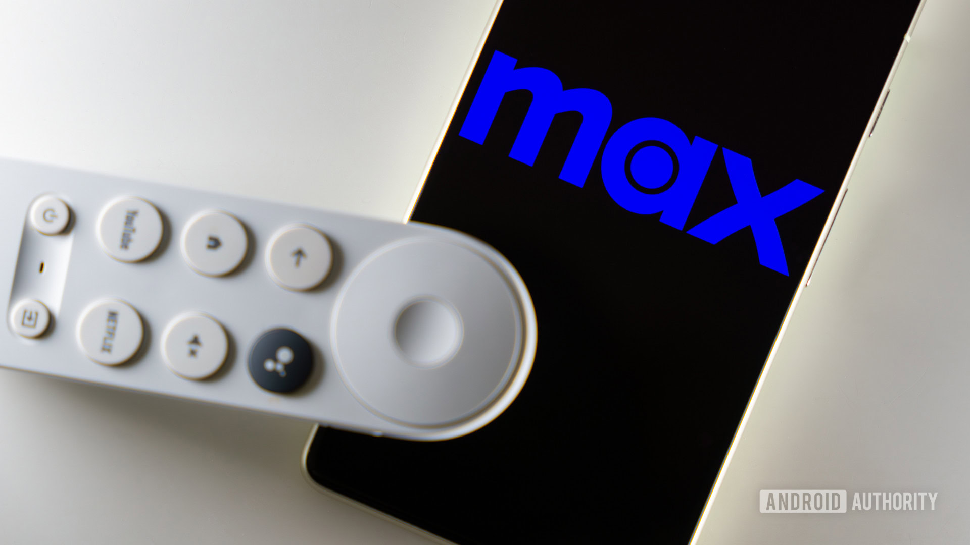 Max logo on smartphone (3)