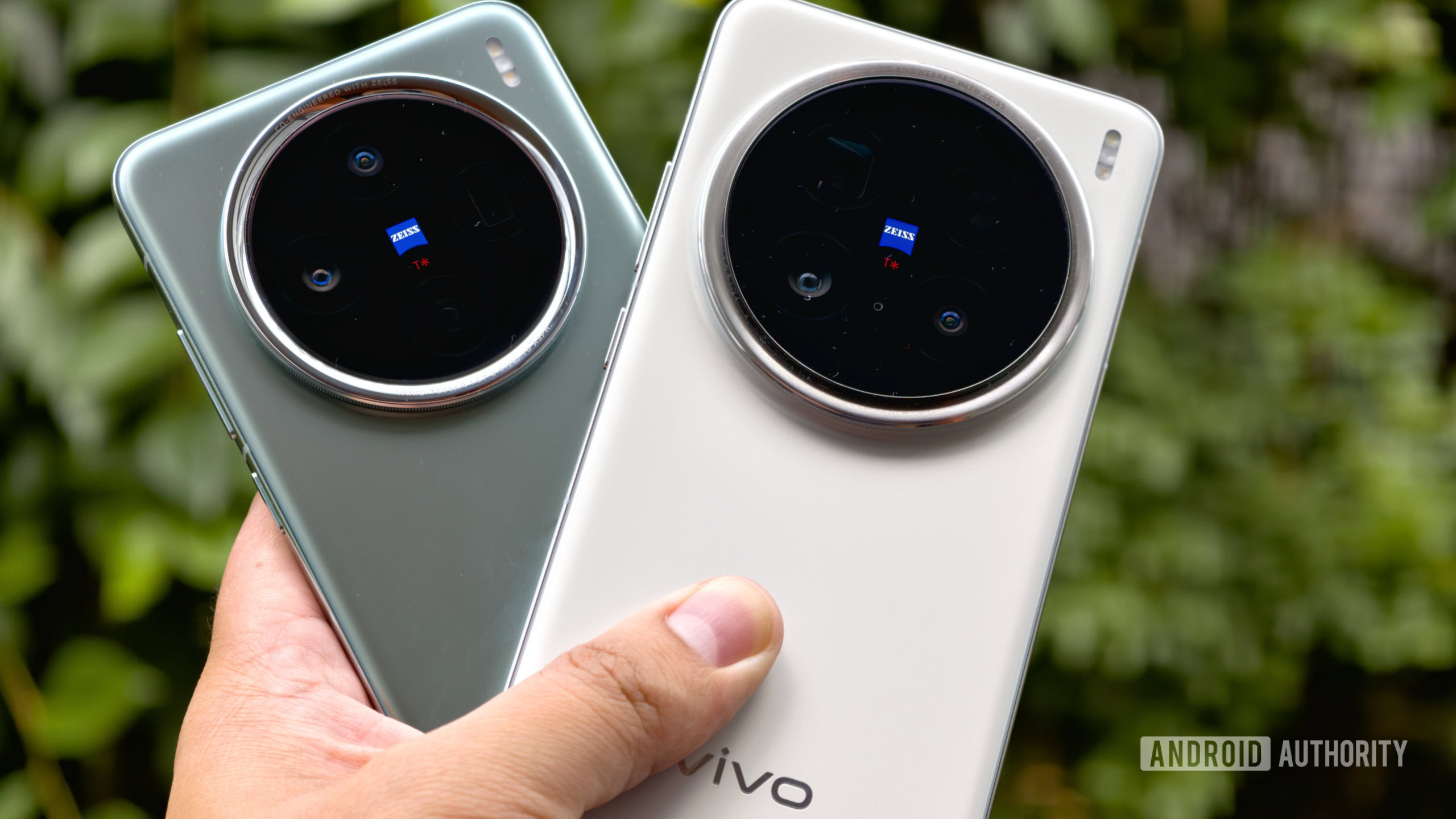 Vivo X200 and X200 Pro resized