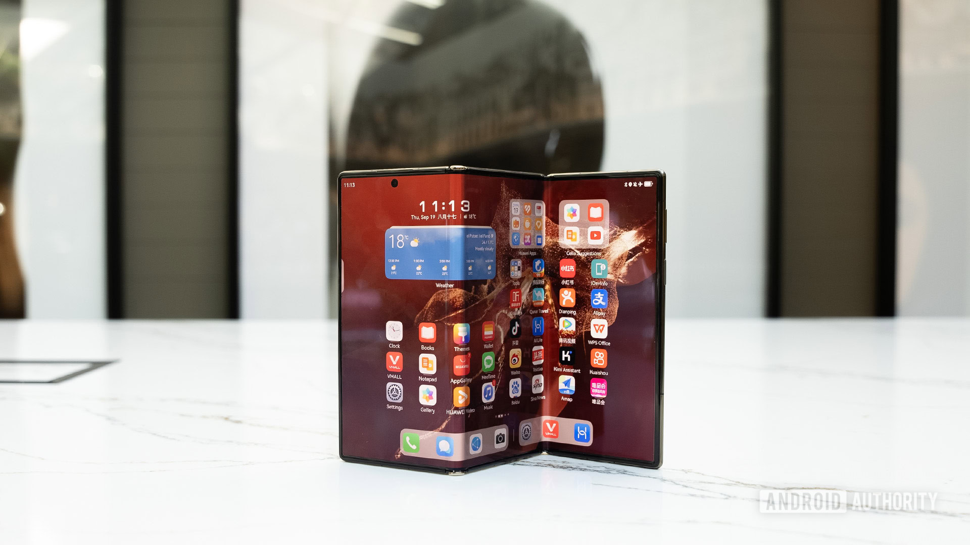 Huawei Mate XT