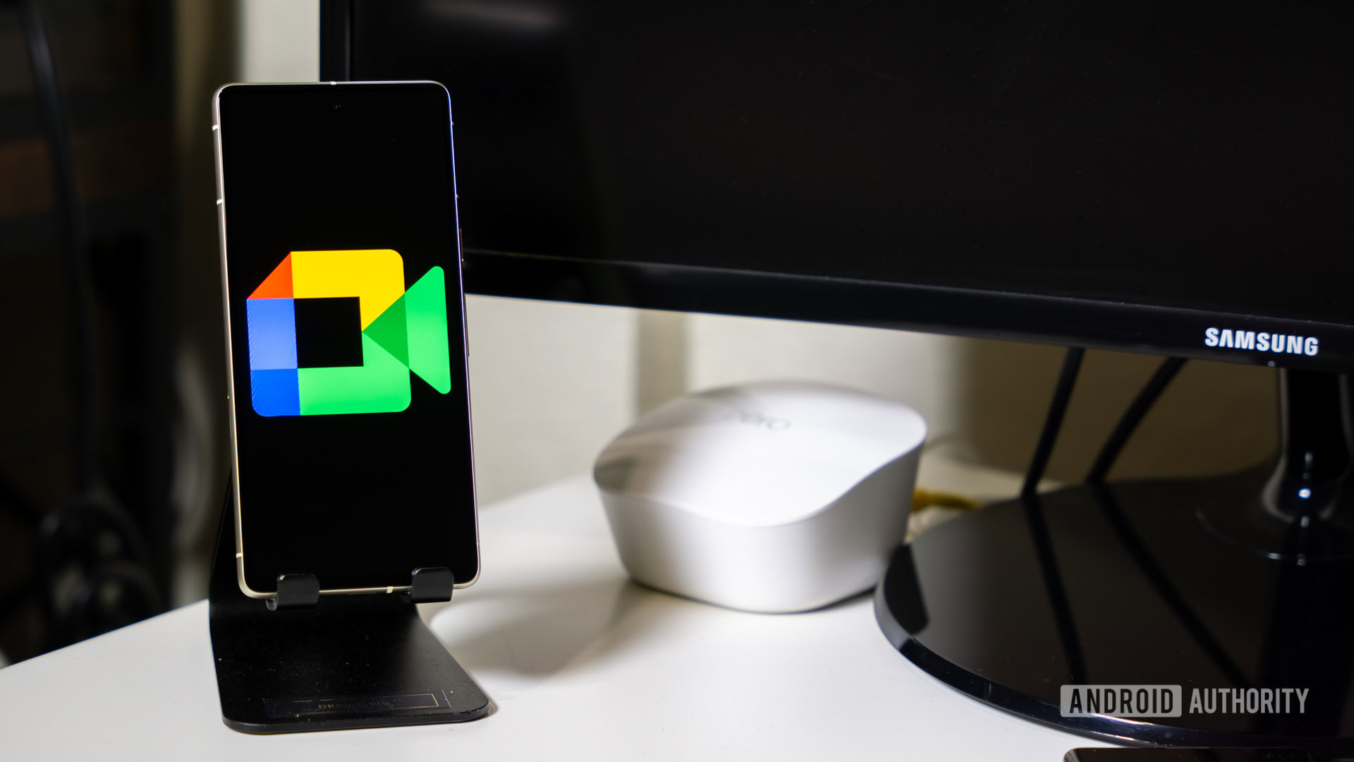 Google Meet logo on smartphone stock photo Google Meet logo on smartphone stock photo