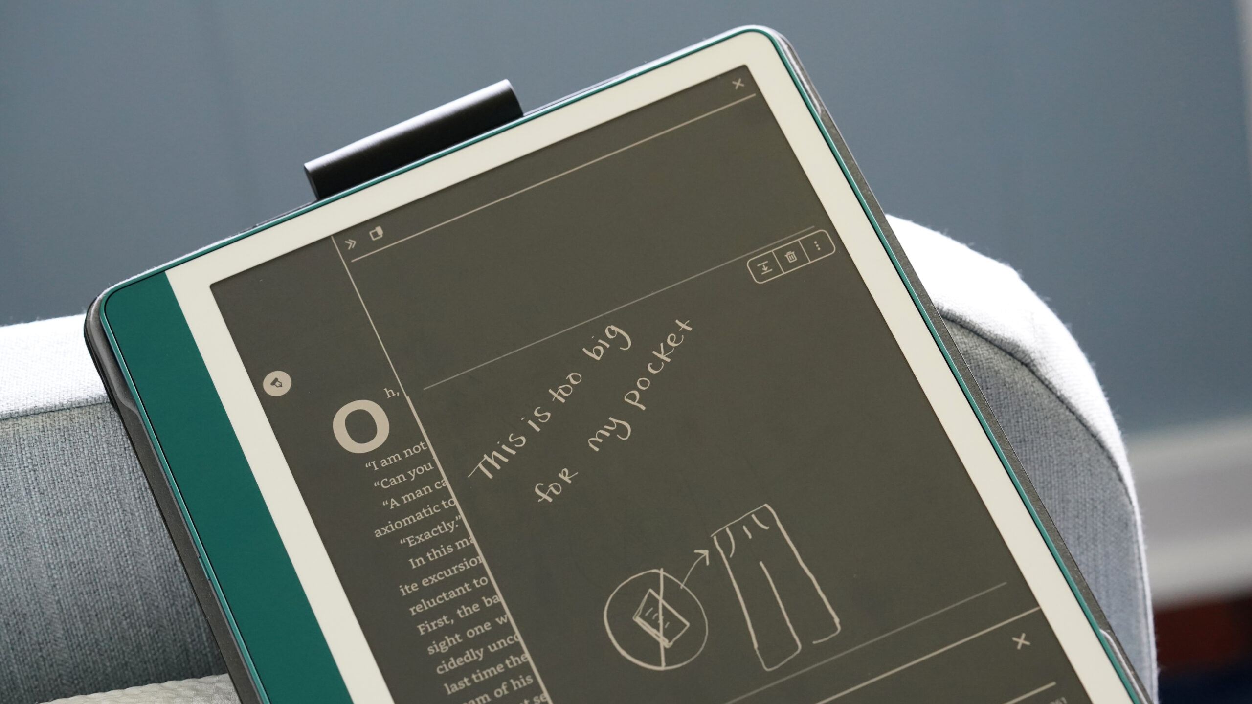 A Kindle Scribe displays a user's doodle.
