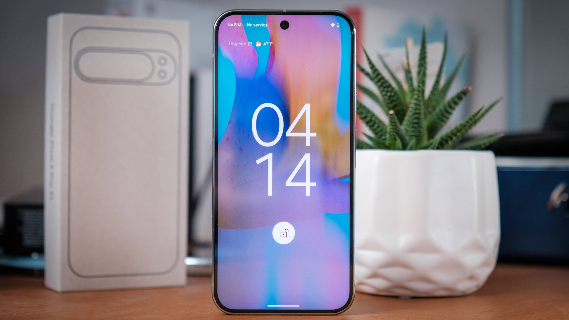 Pixel 9a wallpaper on Pixel 9 Pro XL Pixel 9a wallpaper on Pixel 9 Pro XL