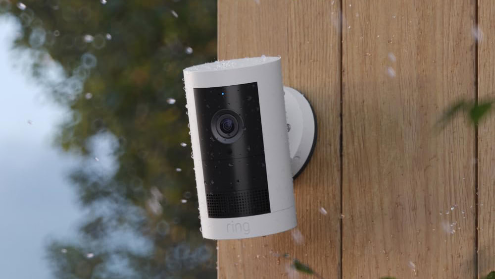 Ring Outdoor Cam Plus with snow Ring Outdoor Cam Plus with snow