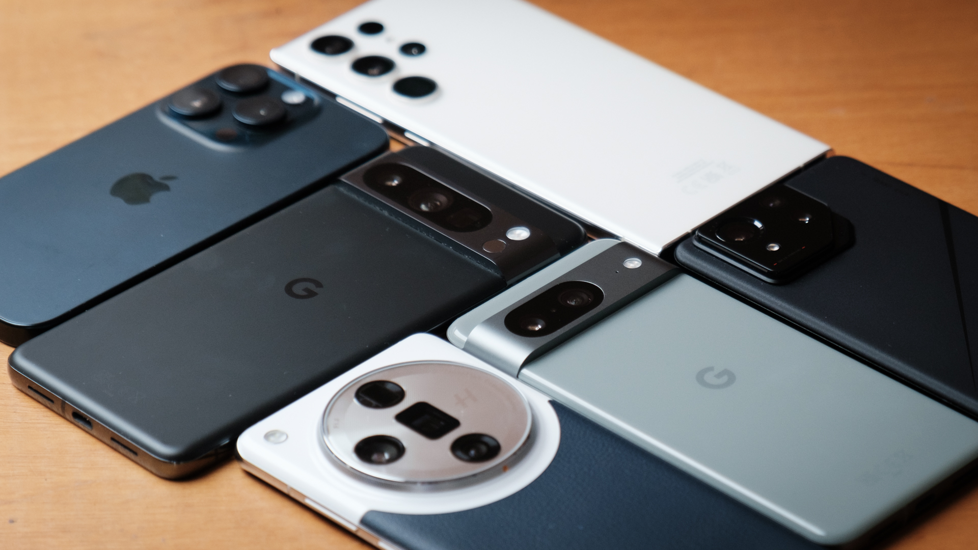 Smartphones 2024 angled Smartphones 2024 angled