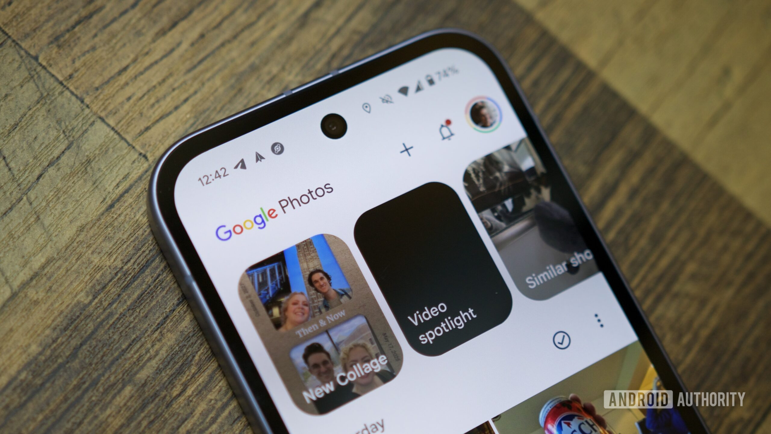 google photos app close up logo Close-up of the Google Photos app, showing the app logo.