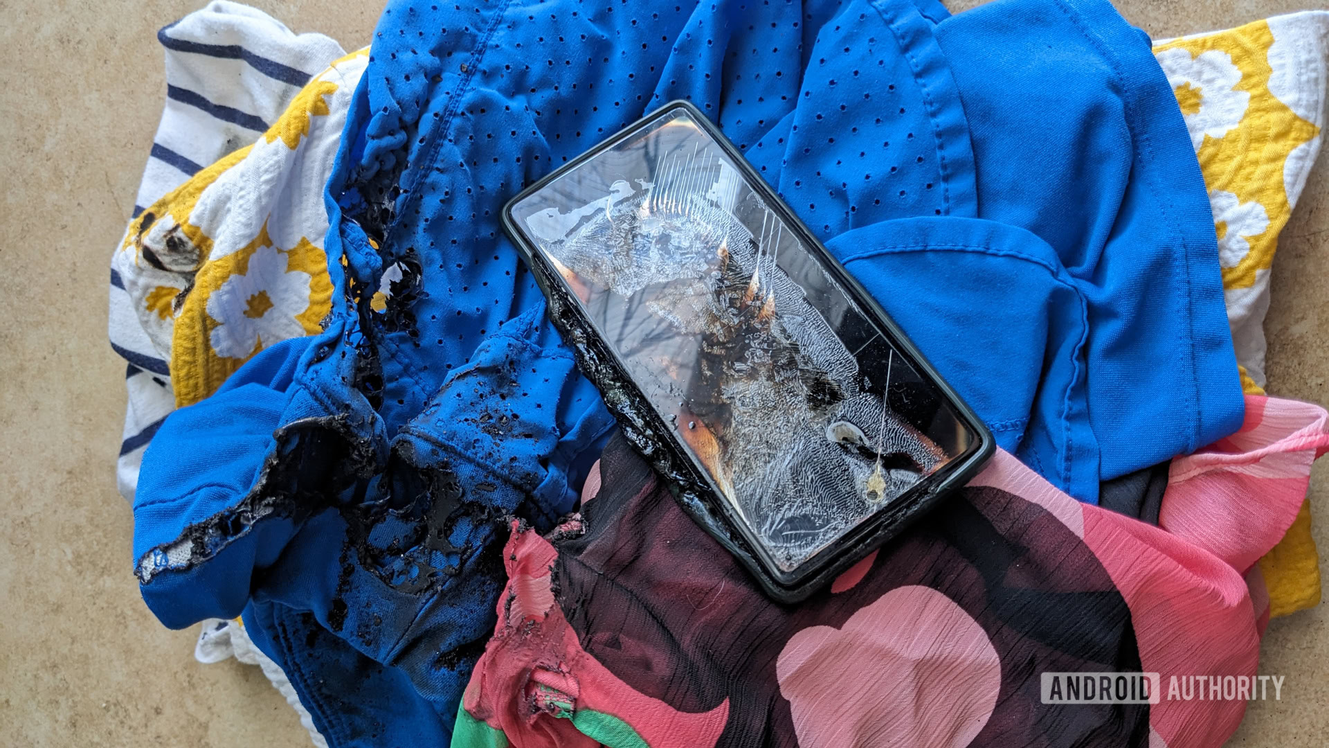 Google Pixel 6a Melted (1 of 1) Google Pixel 6a Melted (1 of 1)