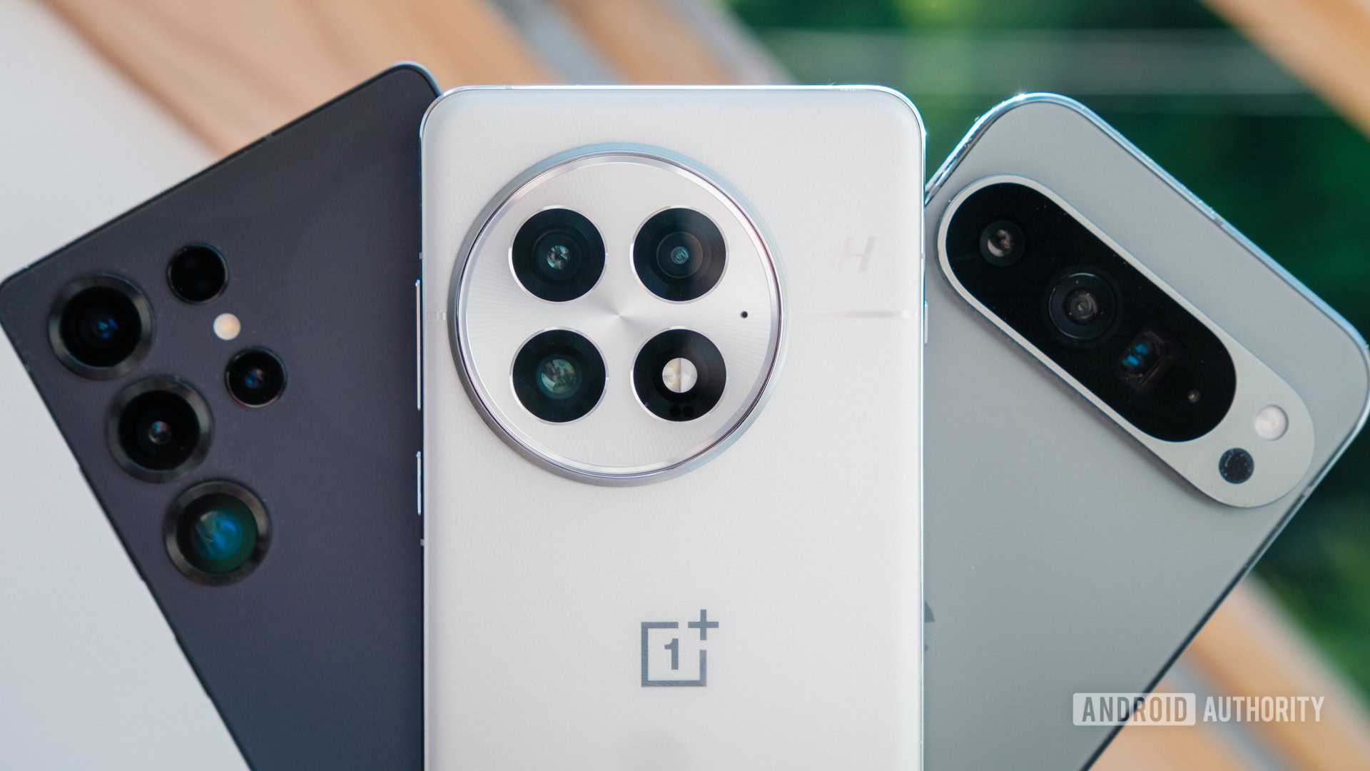 OnePlus 13 vs Galaxy S25 Ultra vs Pixel 9 Pro XL front on OnePlus 13 vs Galaxy S25 Ultra vs Pixel 9 Pro XL front on