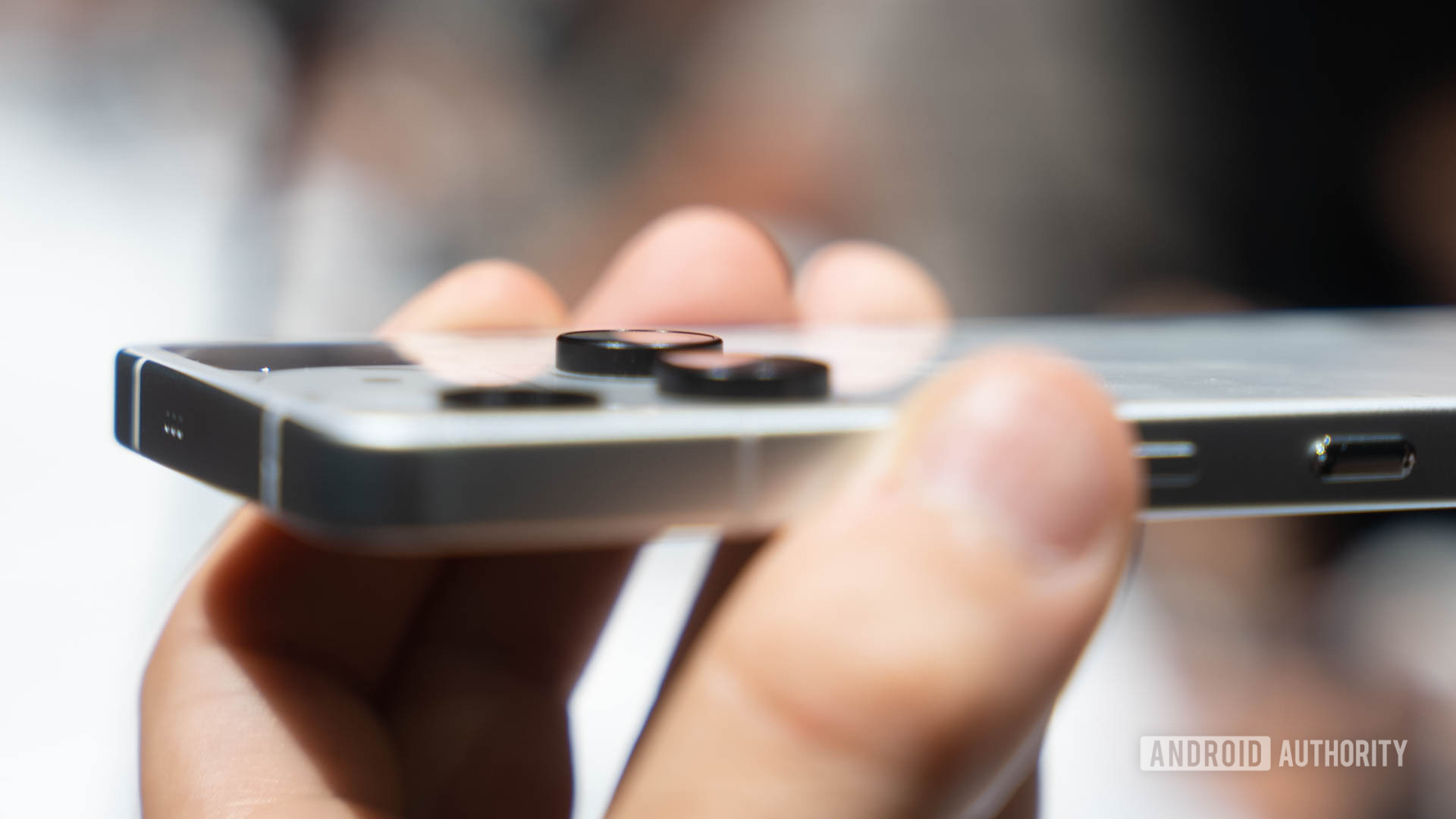Nothing Phone 3 protruding camera lenses Nothing Phone 3 protruding camera lenses