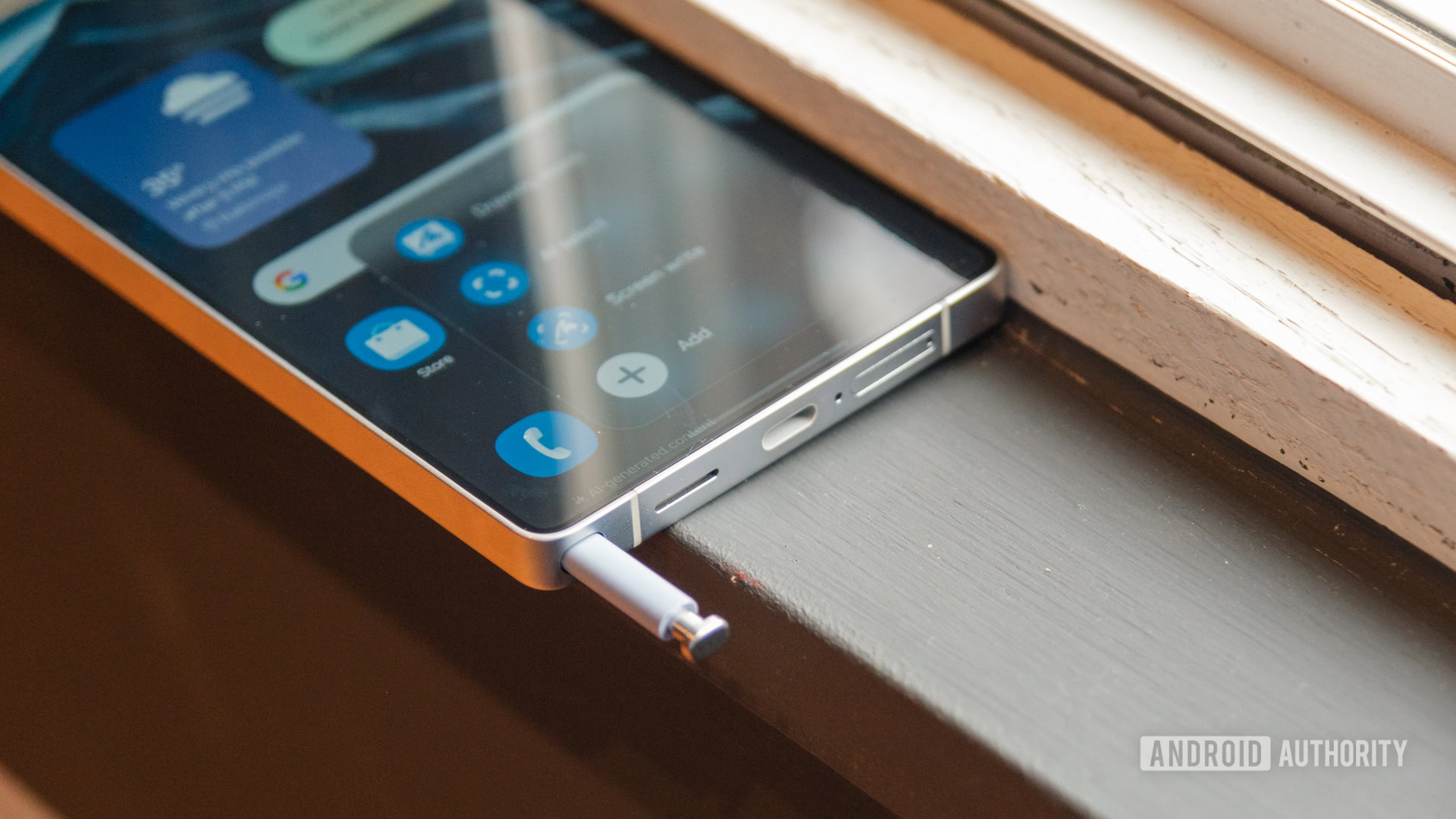 Samsung Galaxy S25 Ultra s pen half out Samsung Galaxy S25 Ultra s pen half out